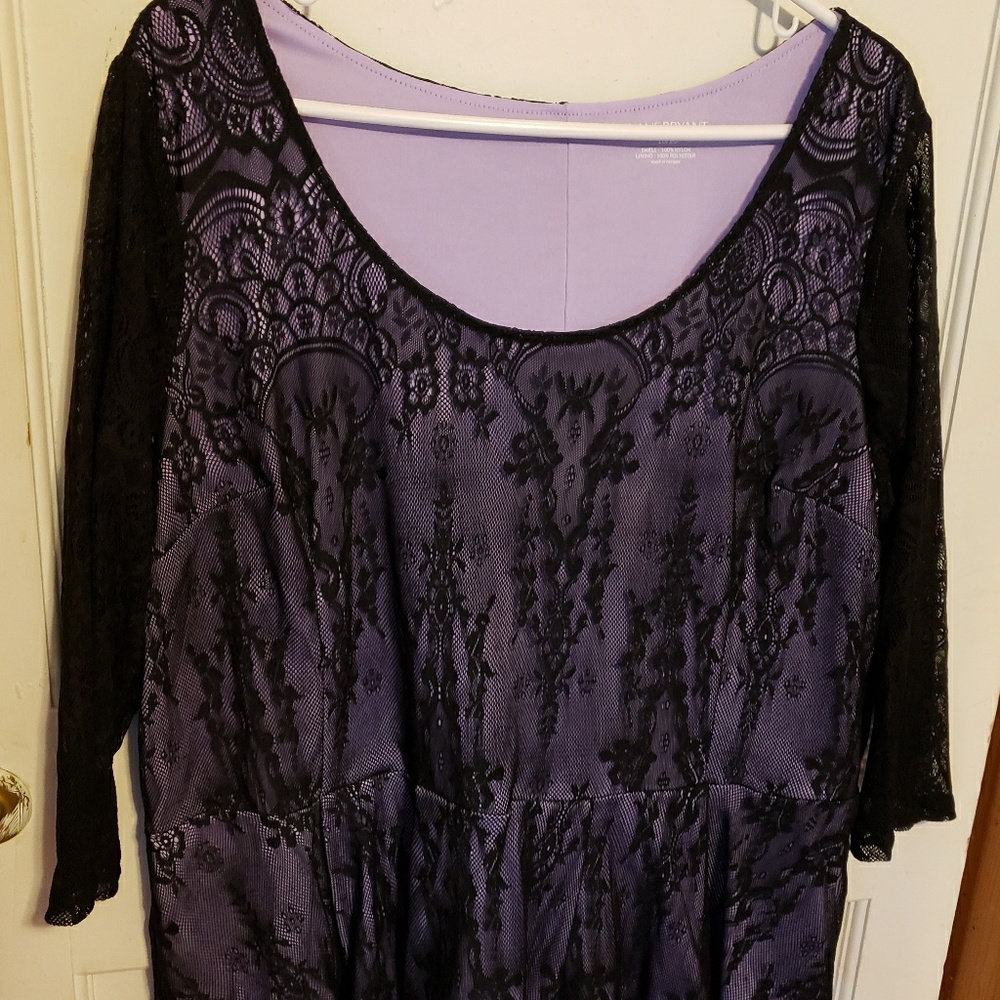 Beautiful Lane Bryant Peplum top 18/20